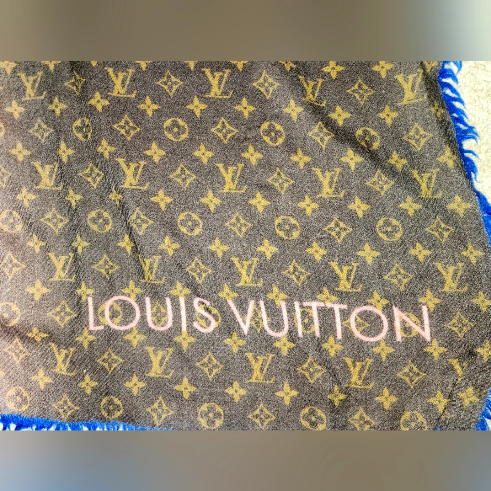 Louis Vuitton Tie Dye Scarf - Picture 2 of 4